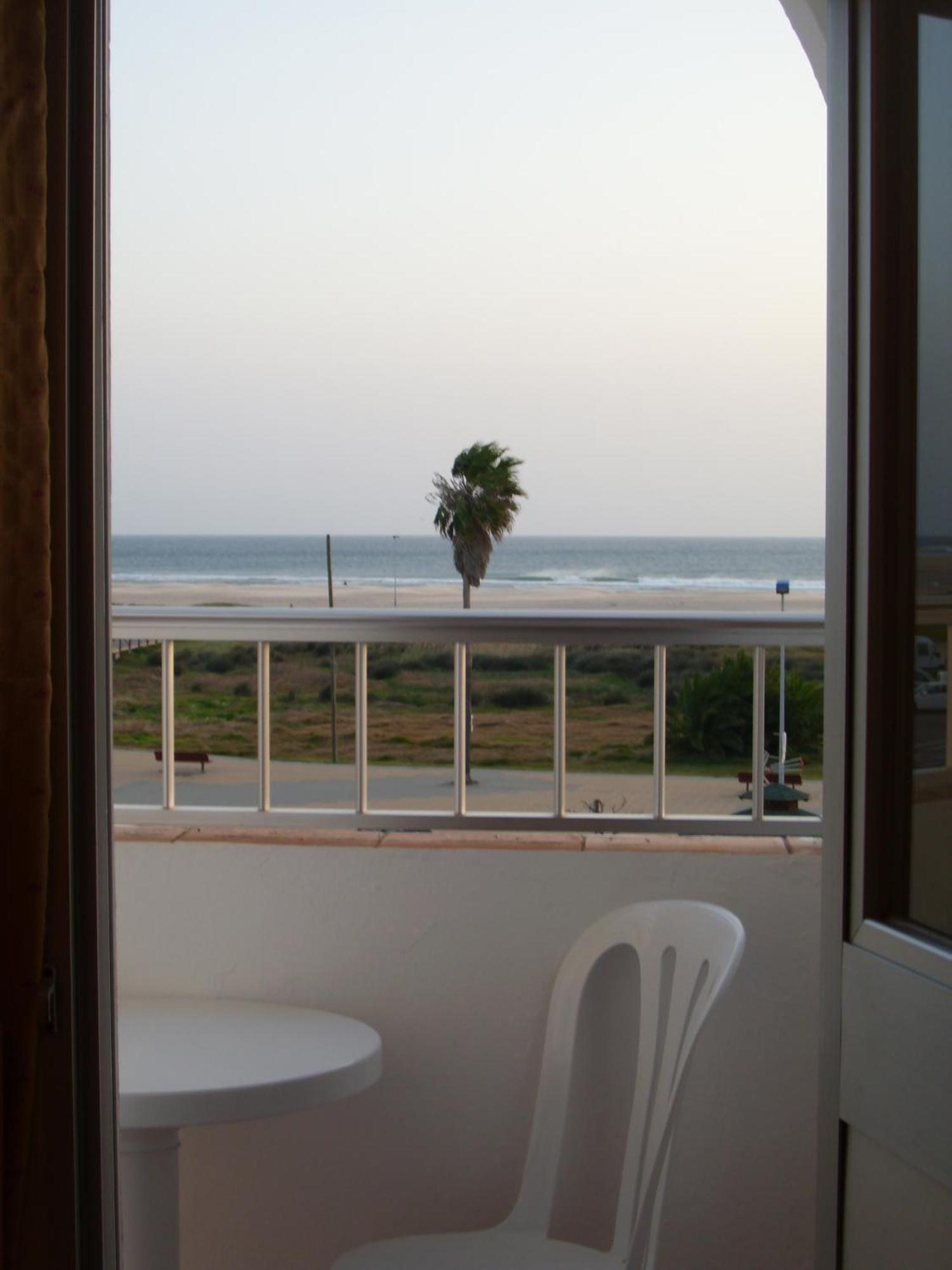 Hostal Sonrisa Del Mar Conil de la Frontera Kültér fotó