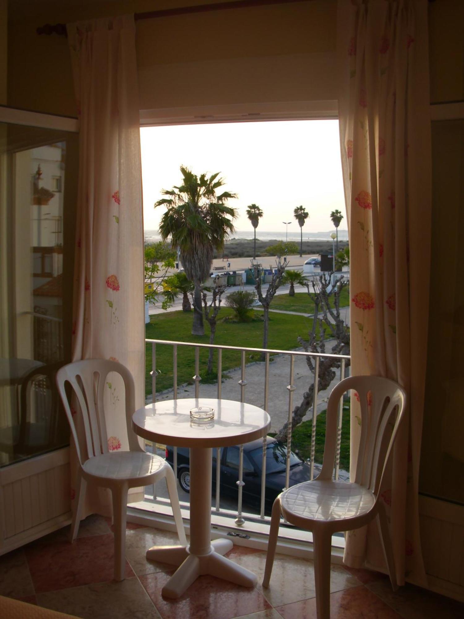 Hostal Sonrisa Del Mar Conil de la Frontera Kültér fotó